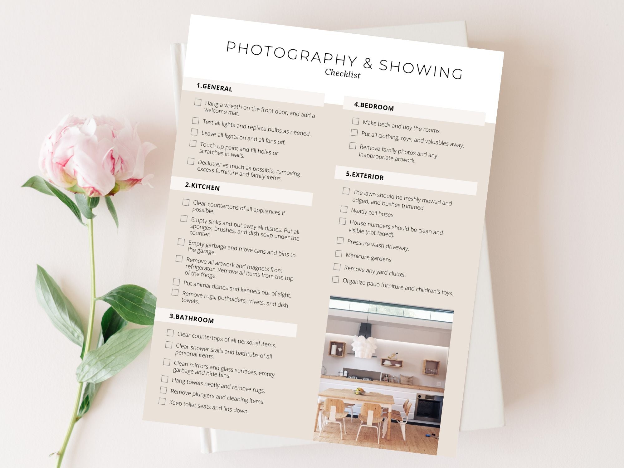 Real Estate Luxury Photography & Showing Checklist - Detailed guide for visually captivating presentations in the luxury real estate market.
