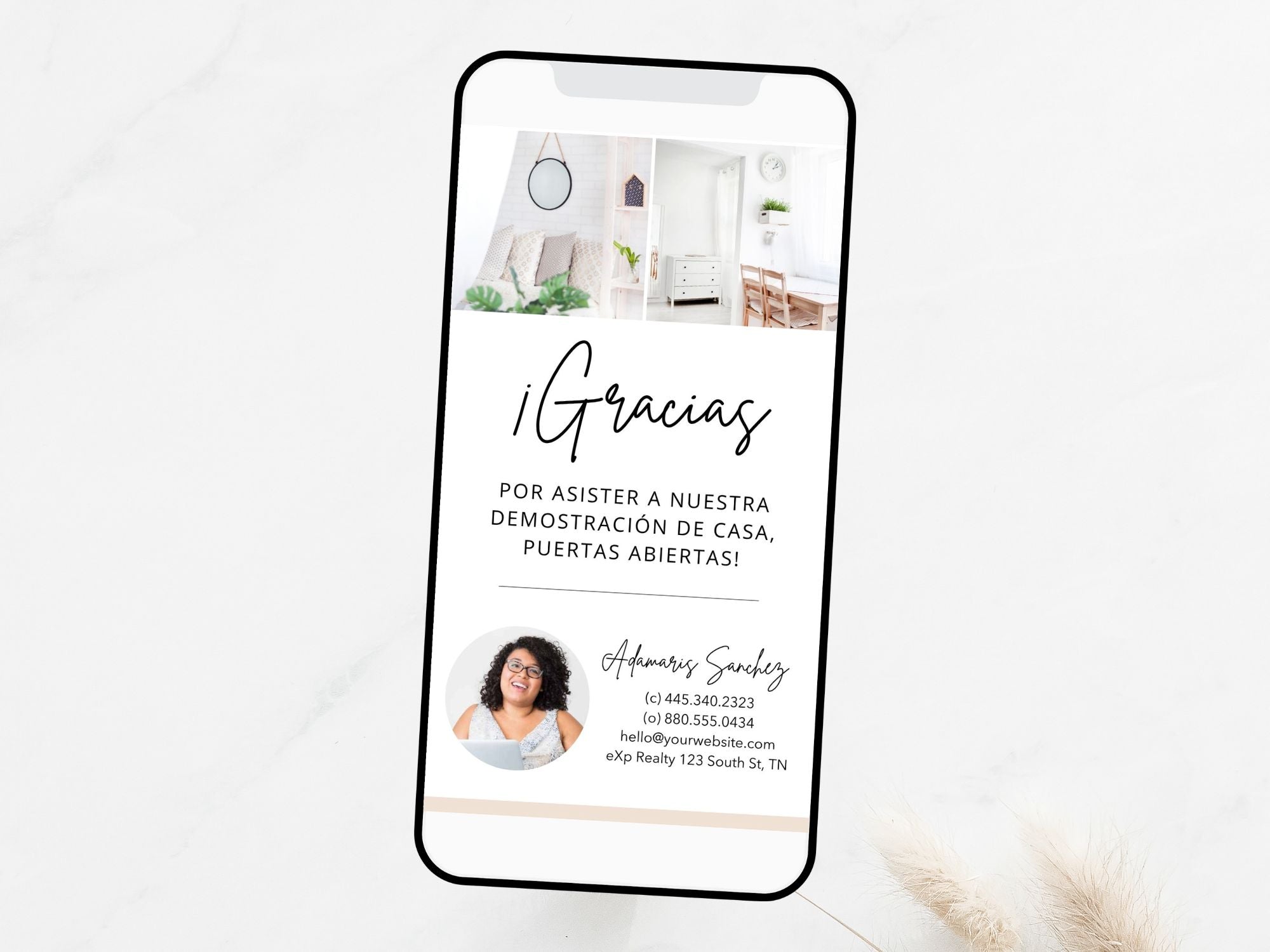 Spanish Textable Thank You Card - Express gratitude in Spanish with a versatile card allowing real estate professionals to send personalized thank-you messages to clients, fostering strong connections and appreciation.